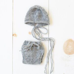 Hand Knit Wool and Alpaca Newborn Photography Prop Diaper Cover and Bonnet Set